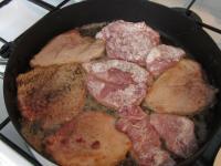 Schnitzel drauf braten und aus der Pfanne...